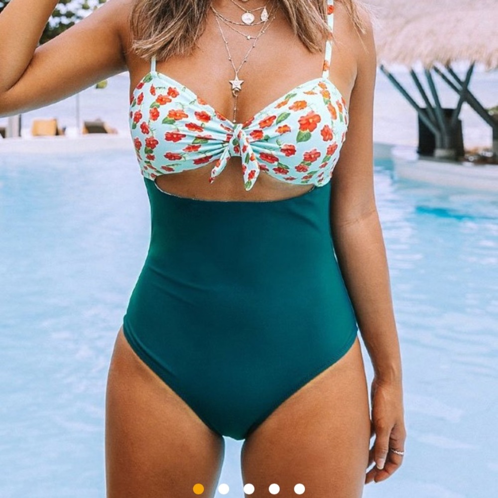 NWT Cupshe one piece halter cutout swimsuit
